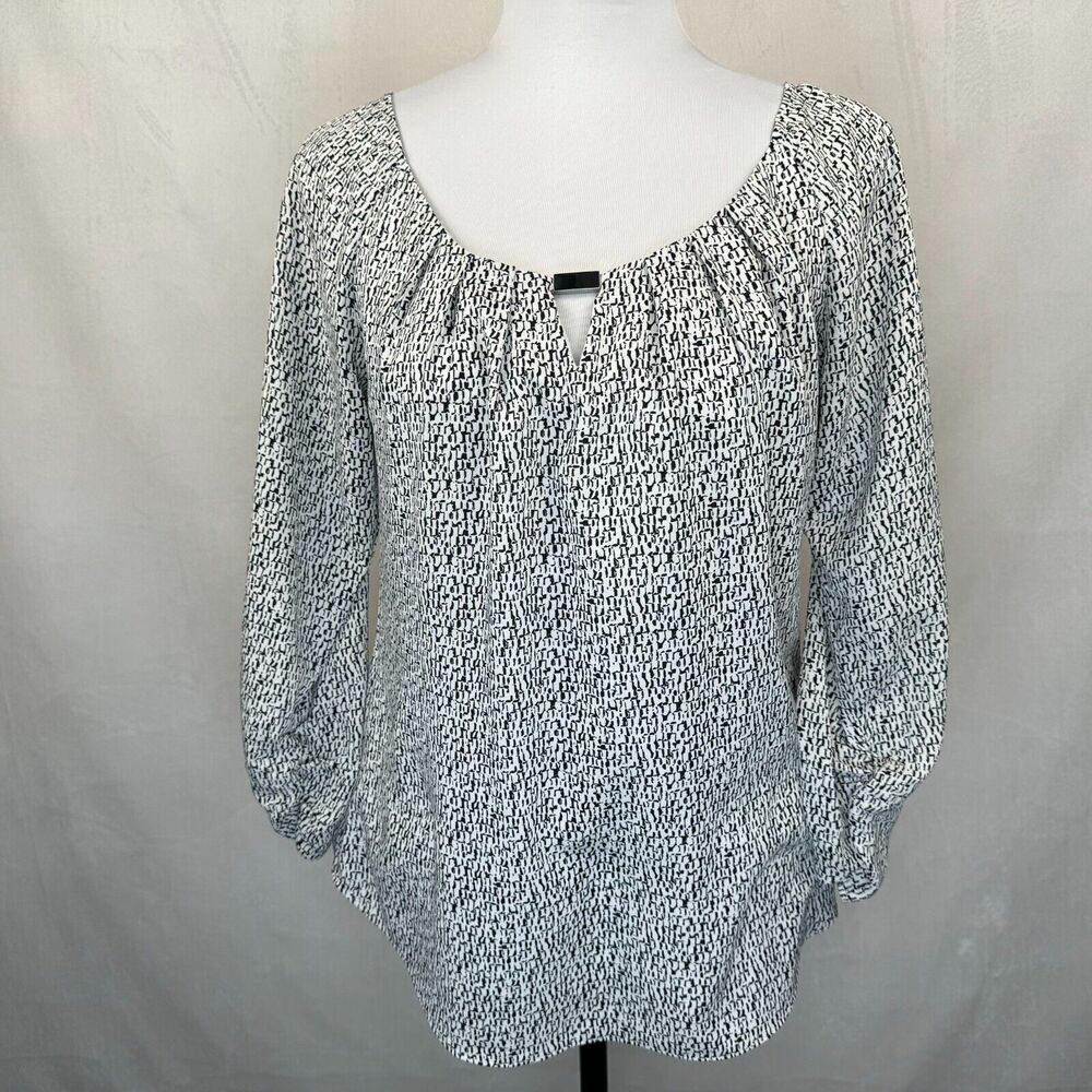 White House Black Market Top Sz XS Black White With Metal Detail Ruched sleeve